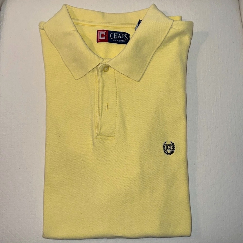 Chaps • Men’s Short Sleeve Polo Shirt • EUC but Missing 1 Button